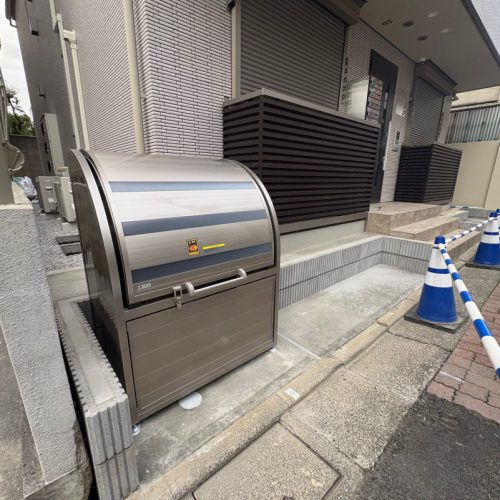 <span class="title">2025-11-13　　練馬区練馬2丁目現場-外構工事をアップしました。</span>